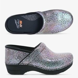 Dansko XP 2.0 Lacey Leather Clogs Lightweight